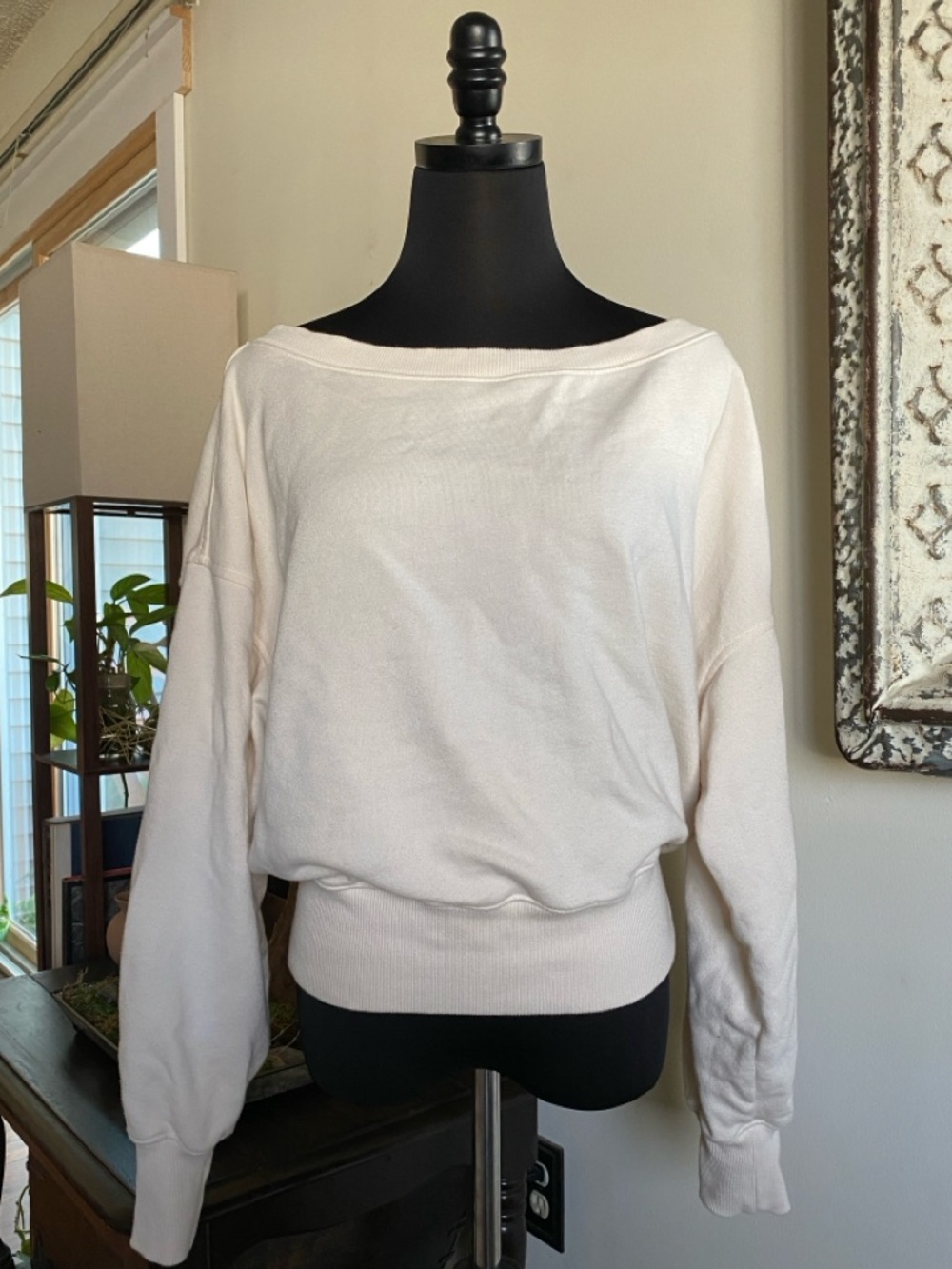 Women’s Lightweight Boatneck Sweater off the Shoulder in Cream American Eagle